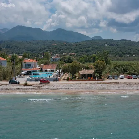 Yiannitsis - Sunset By The Sea, Acharavi Feriehus