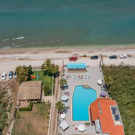 Yiannitsis - Sunset By The Sea, Acharavi Feriehus